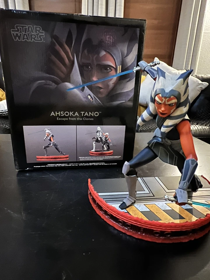 Estatua ArtFX Kotobukiya Star Wars The Clone Wars: Ahsoka Tano escala 1/7 Foto 3 de 4
