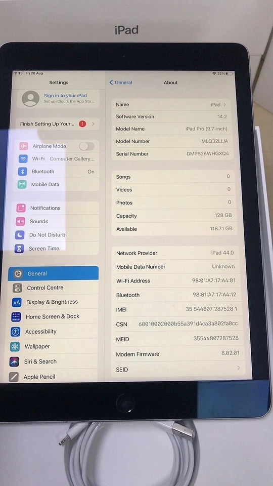 GRADE A/B Apple iPad Pro 9.7"  128GB  WiFi Cellular 4G Retina iOS 14 Warranty - Image 4 of 4