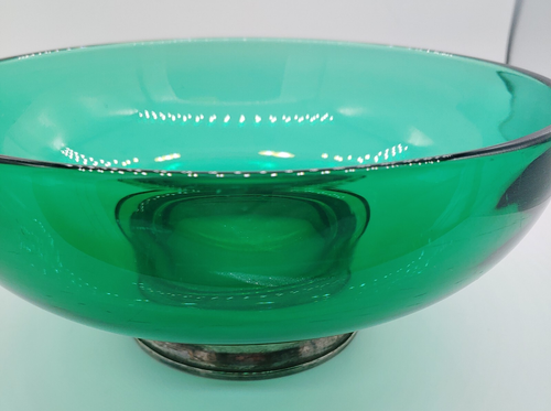 Vintage Dark Green Glass Salad / Serving/ Punch Bowl 10"- Metal Base Pre-Owned - Imagen 5 de 9