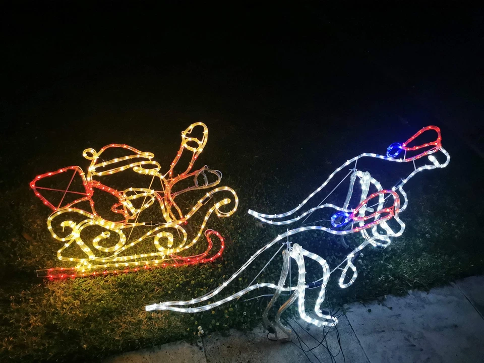 Christmas LED Motif Animated Santa Riding Kangroos Sleigh 280x70cm Outdoor Rope - image 3 of 3