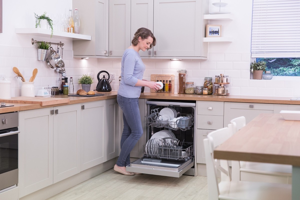 Russell Hobbs Dishwasher Silver Full Size 60cm Wide 12 Place