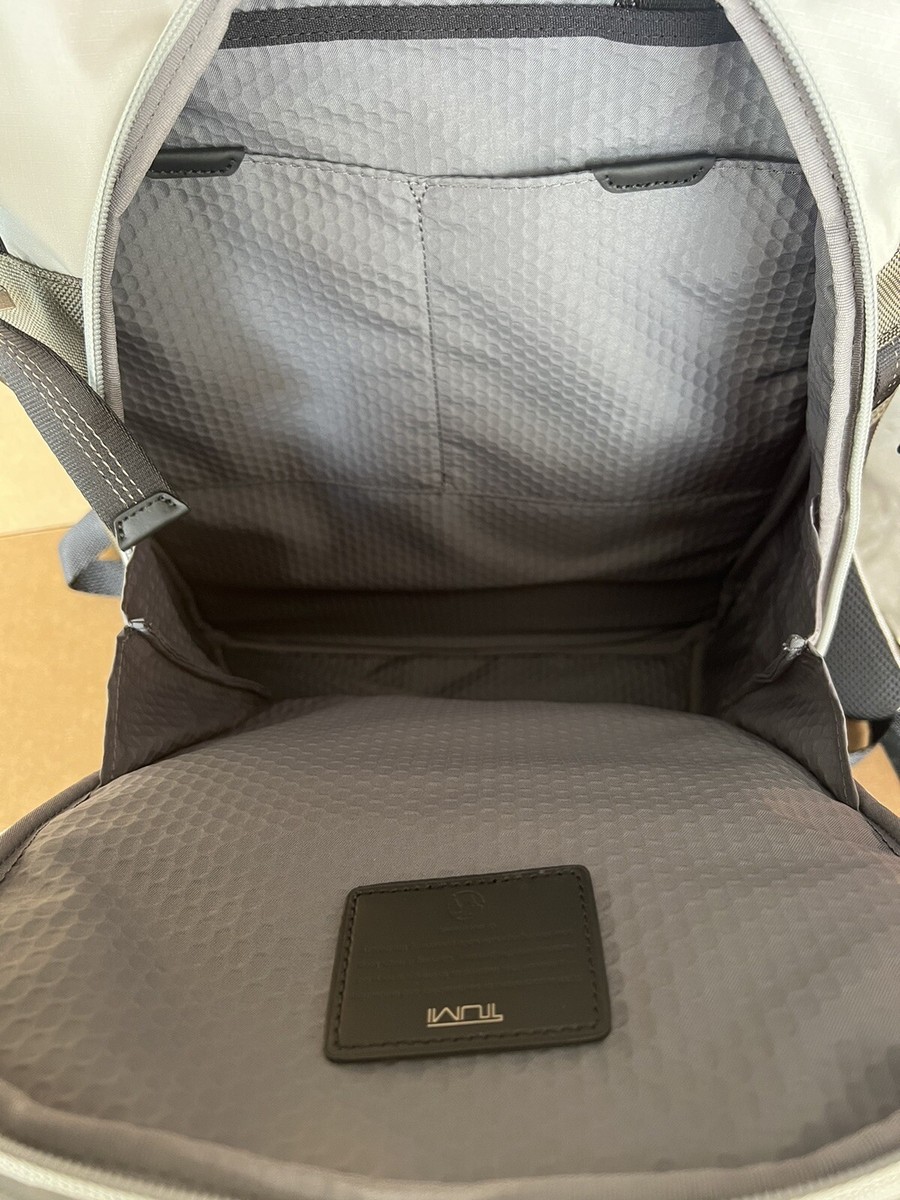 tumi Alpha Bravo アリー 0232702GRY ビンテージ メンズ