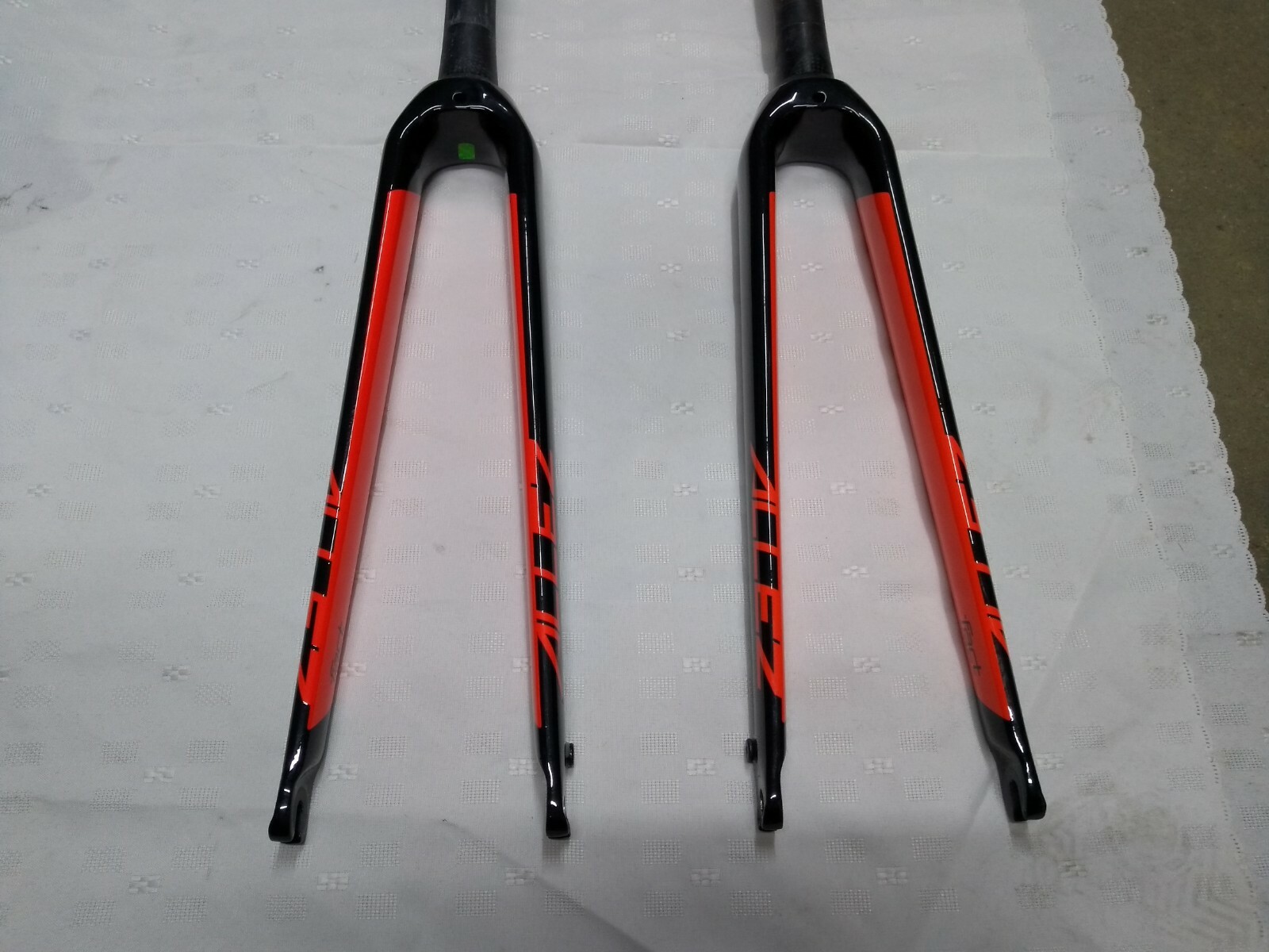 Specialized Allez Fact full carbon Fork 1 1/8 1 3/8 28 road Roubaix Tarmac eBay