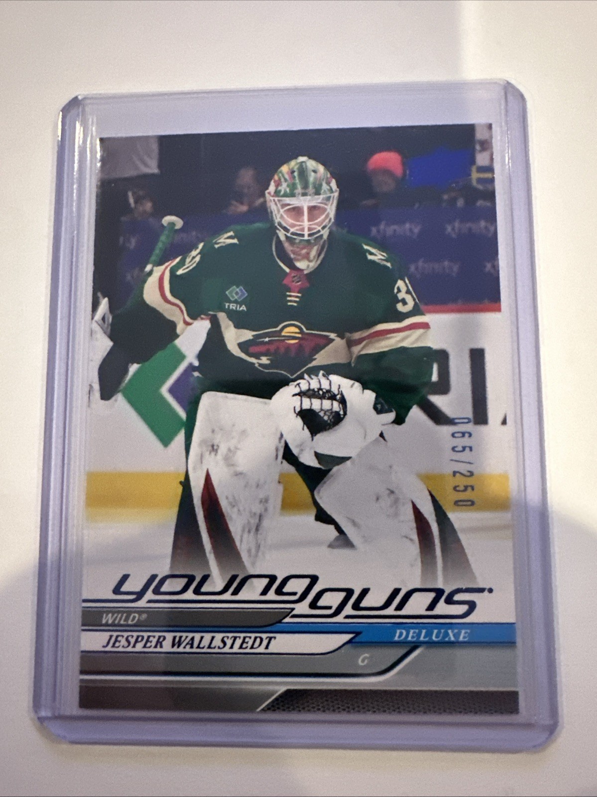 2024-25 Upper Deck Series 1 - Young Guns Jesper Wallstedt #202 Deluxe /250 (RC)