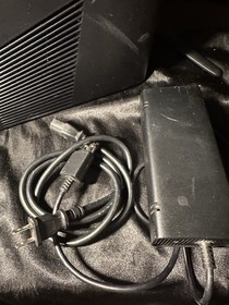 Xbox 360 S 500GB Tested Bundle With Cords, Controller, Headset