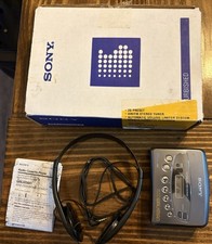 Sony Walkman WM-FX451 FM/AM Radio Cassette Player FOR PARTS Radio Only Works