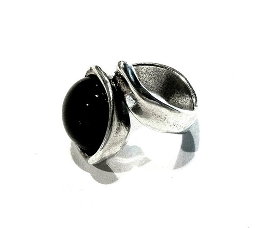 Bijou alliage argenté bague créateur cyclon lucite noire taille aux choix - Picture 2 of 5