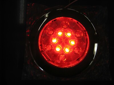 Tecniq Silho-X Kombi-Licht, Rund 10,2 Cm – Kaltweiß & Rot, Robust Für Auto & Zubehör