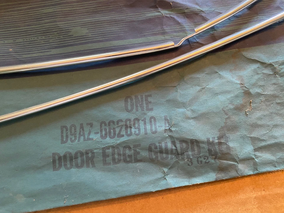 NOS 1979 1991 福特 LTD 门边护卫 1985 1984 1982 1982 1987 1988 — 第 2/2 张图片