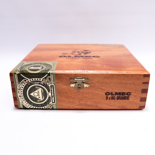 Caja de cigarros de madera vacía Olmec Grande 7" x 6,5" x 2,25" - Imagen 2 de 11