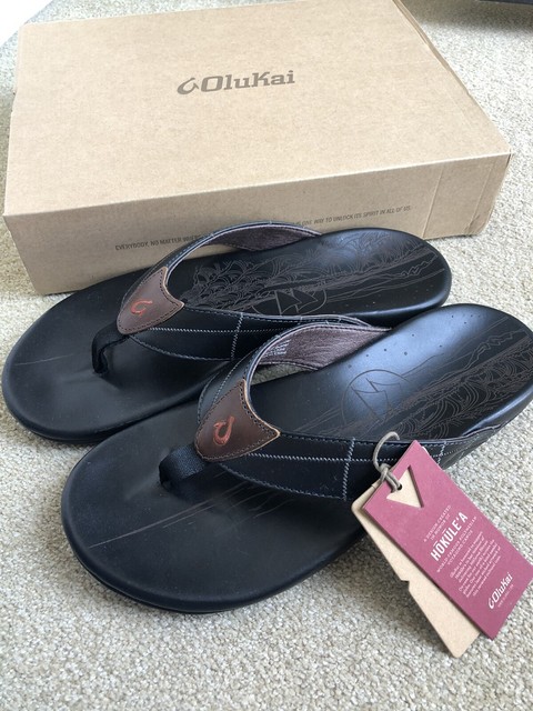 olukai leather sandals