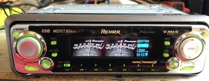 Old-School-Pioneer-DEH-P650-Cd-Player-RARE-Vintage-SQ-PREMIER