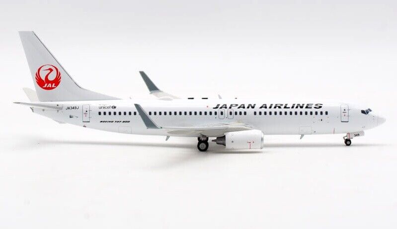 BOEING 737-846 JAL JAPAN AIRLINES REG: JA349J WITH STAND BOEING 737-846 JAL JAPAN AIRLINES REG: JA349J WITH STAND