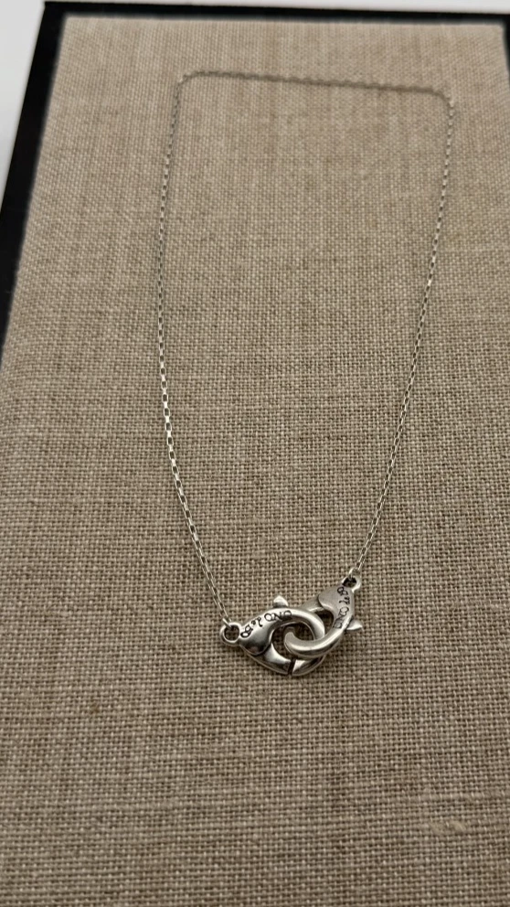 Preços baixos em Corrente de Prata UNOde50 Fashion Colares e