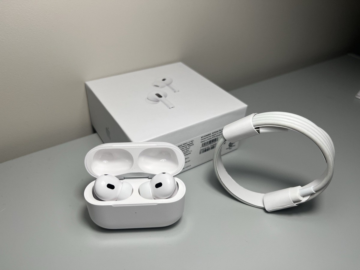 イヤホン AirPods with Wireless Charging Care Wireless Earbuds Applecare On Airpods Worth It Apple AirPods Pro