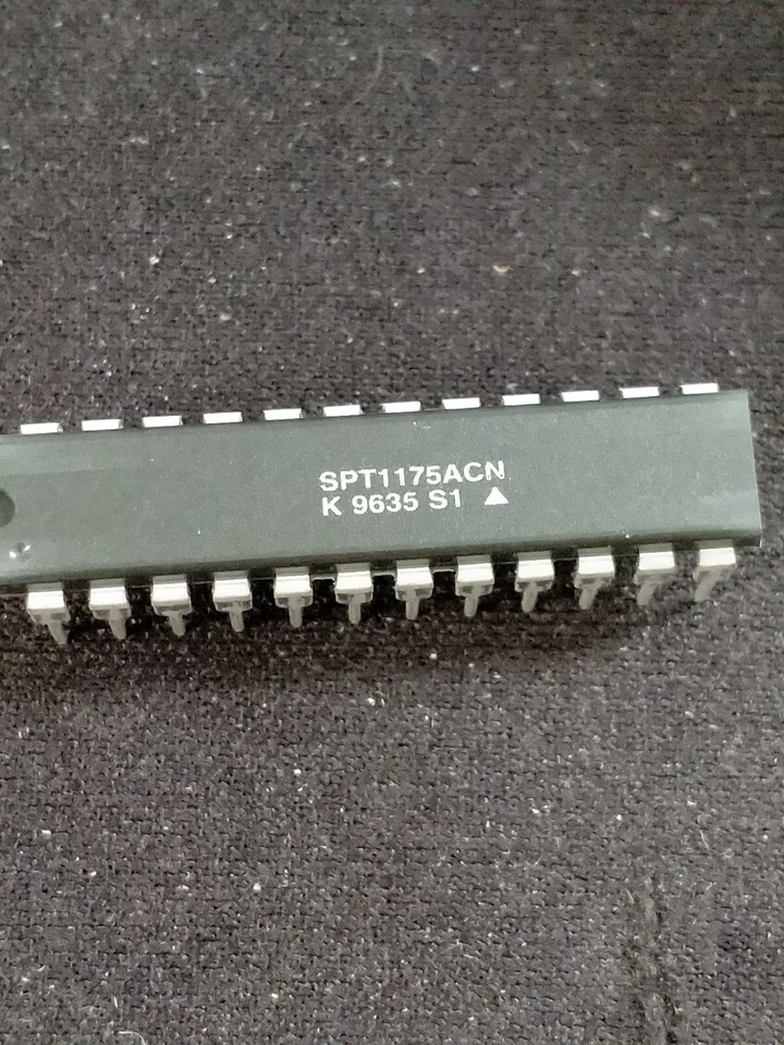 SPT1175ACN  x 1 8Bit 20MSPS CMOS A/D Convertor   UK Stock  ***free p&p ****** - Image 2 of 2