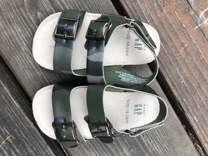baby buckle sandals