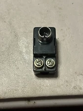 UHF/VHF Push-On Matching Transformer Input-75 / Output 300 Ohm