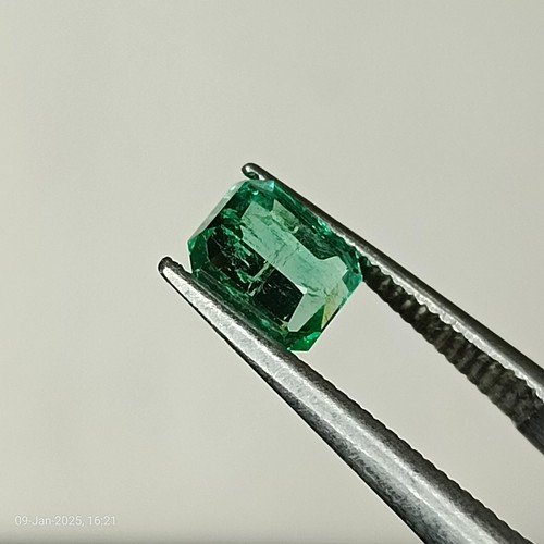1.45CT 2 pcs Natural Emerald Loose Gemstone for Ring & Pendant Jewelry Making - Picture 4 of 19