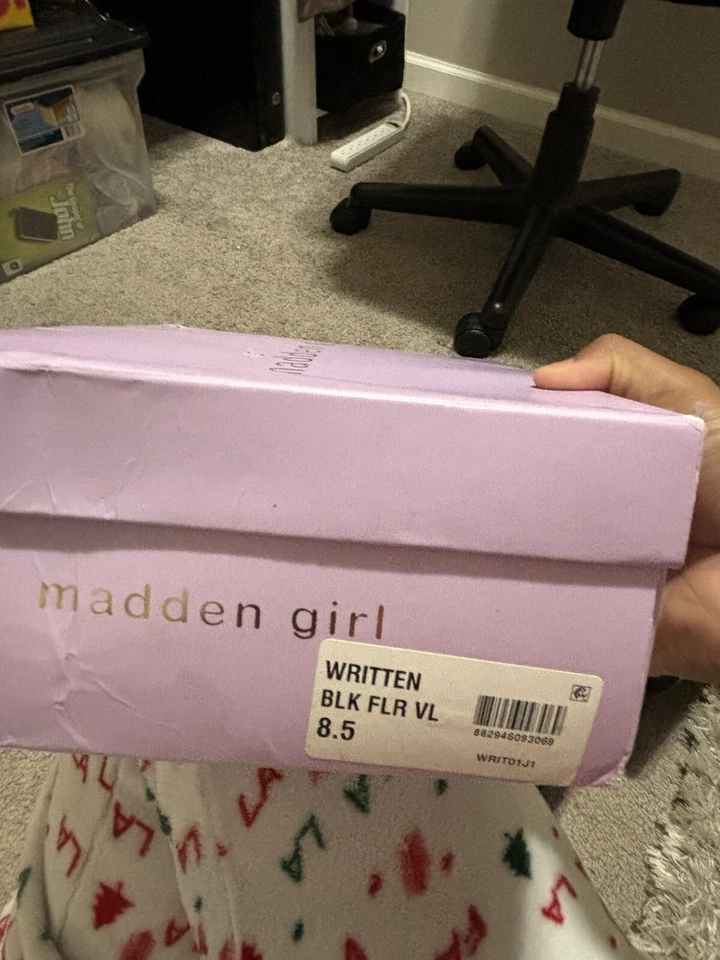 Plataforma Oxford Gamuza Madden Girl Foto 4 de 4