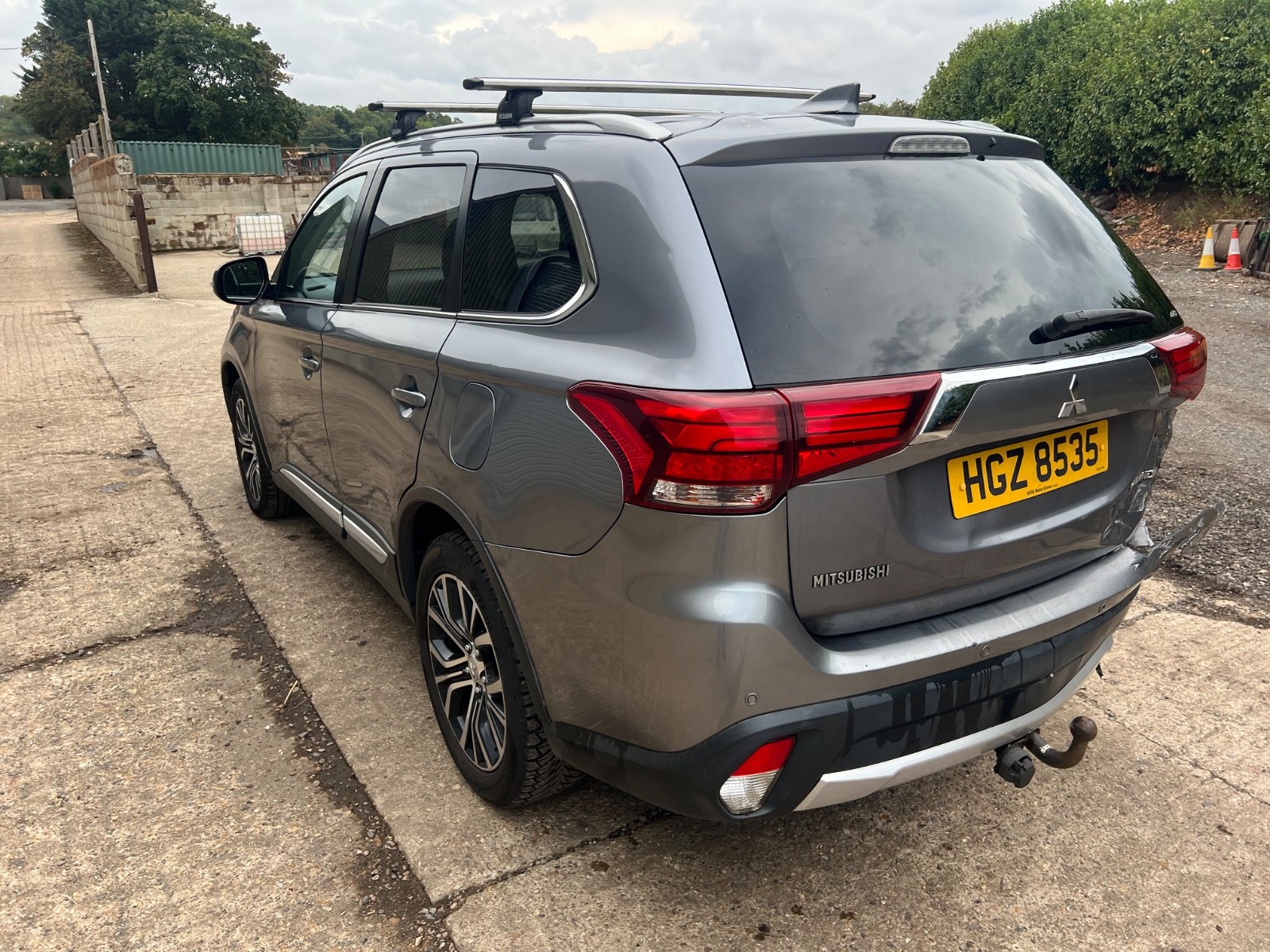 2017 Mitsubishi Outlander, photograph 8