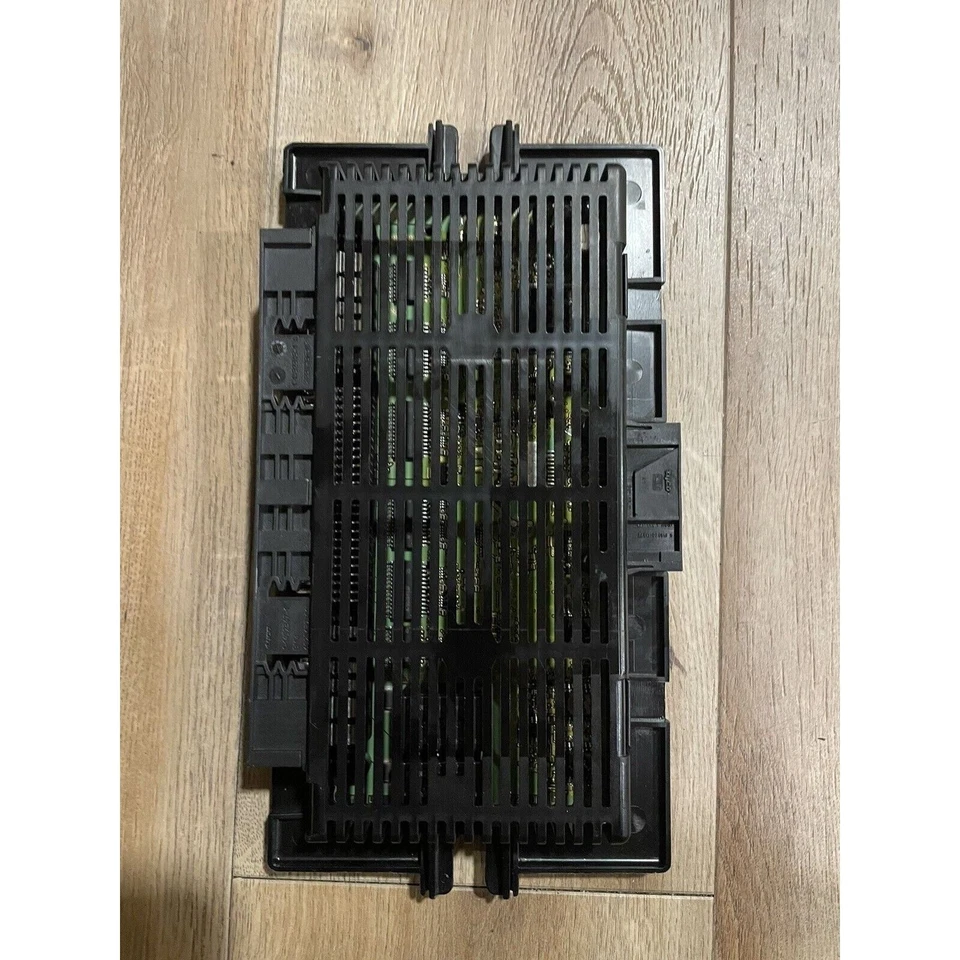 BMW 328i 335i M3 2007 módulo de control de luz de reposapiés unidad P: 9128185 ¡OEM! Foto 3 de 4