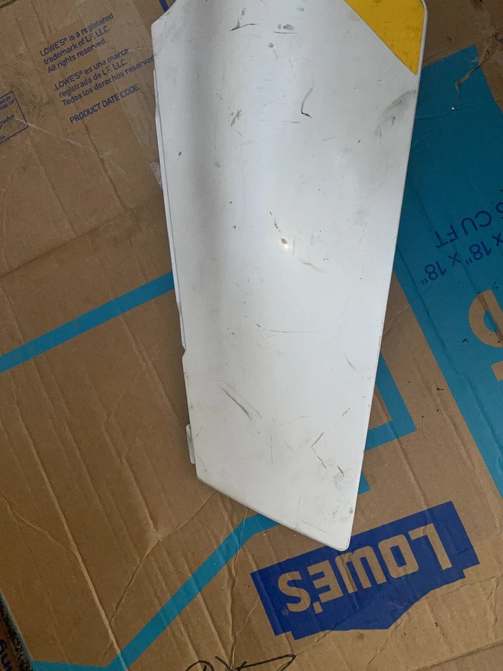 Carenado trasero derecho Yamaha FZR600 89-95 OEM Foto 2 de 4