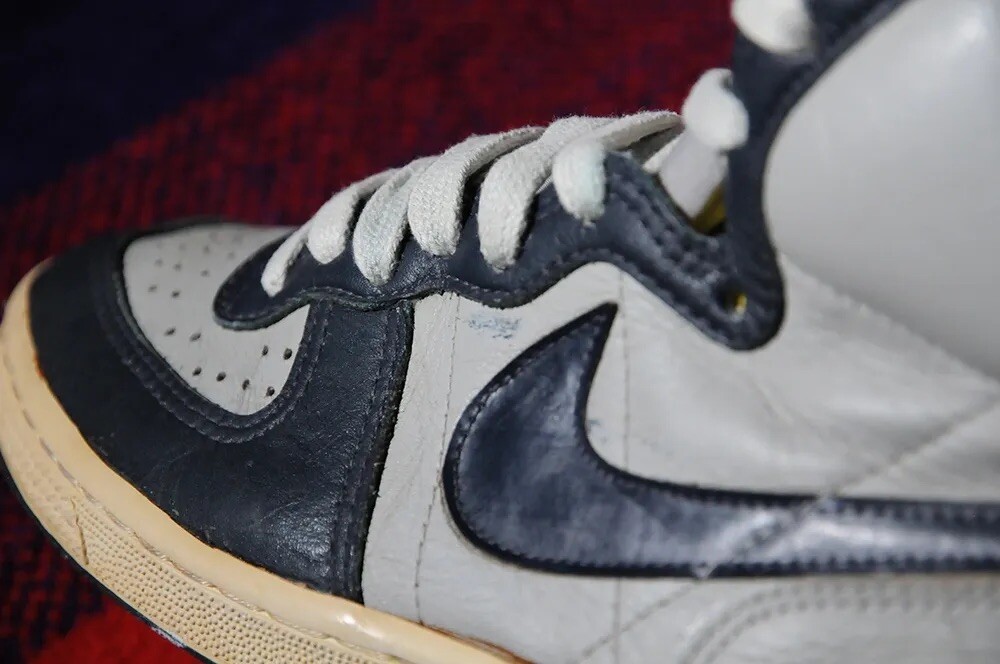 Vintage Nike 1985 Basketball Sneakers Terminator Georgetown Vintage Nike 1985 Basketball Sneakers Terminator Georgetown