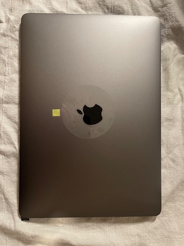 Apple MacBook Pro 13,3 Zoll (512GB SSD, Intel Core i5, 8GB RAM) -  Display Neu!