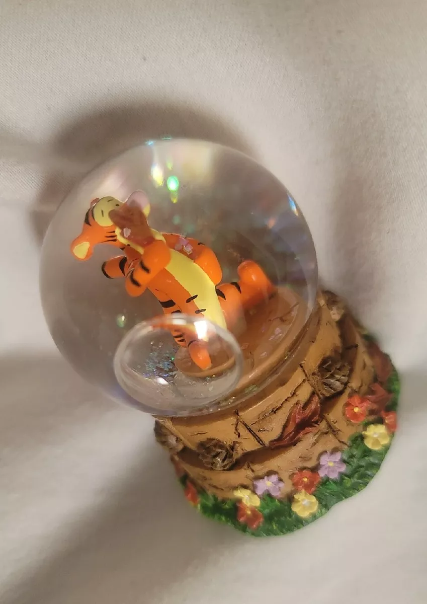 Tigger Fall Leaves Flowers Mini Snow Globe UK Disney Store
