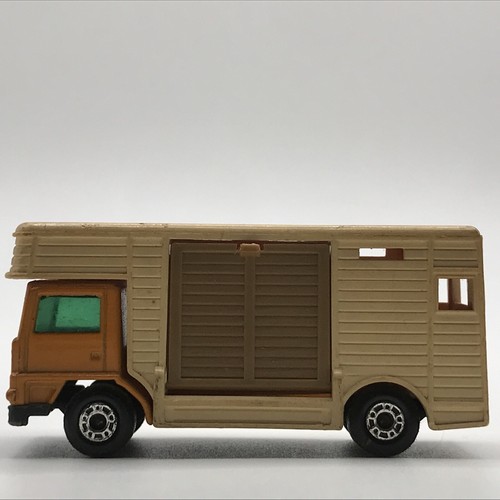 Lesney Matchbox Superfast No. 40 Horse-Box 1977 Orange/Tan - Made In England - Picture 2 of 9