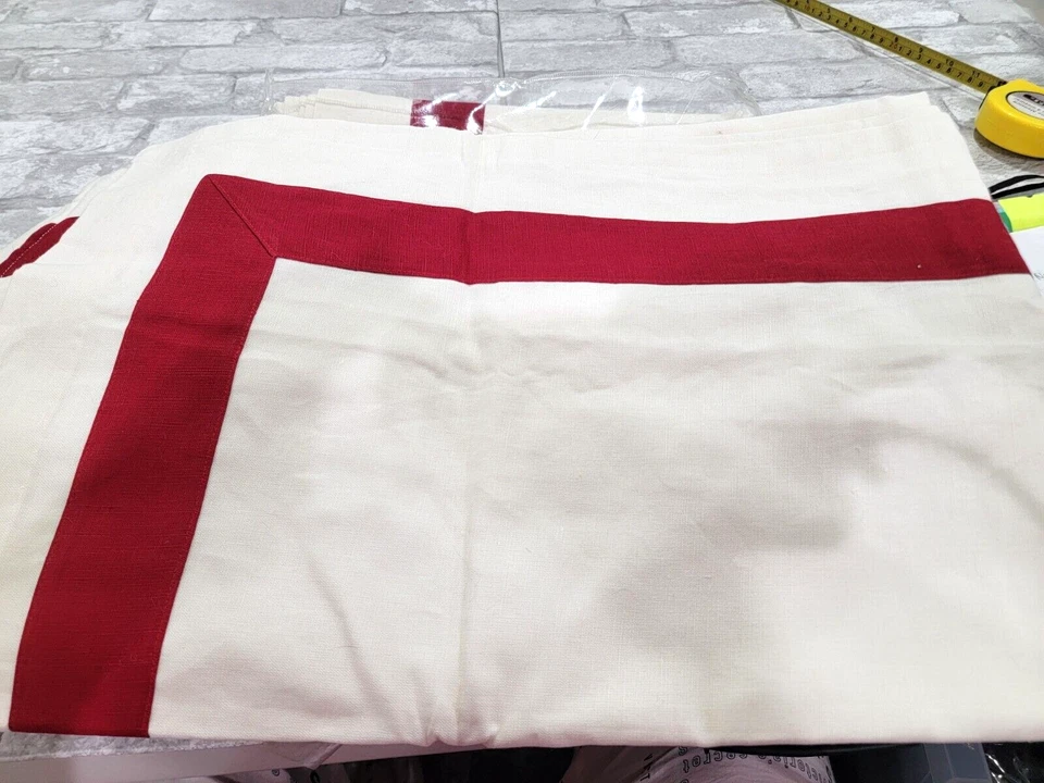 Juego de 2 cortinas Country 84x102 marfil con contorno rojo cuadrados mezcla de lino Foto 2 de 4