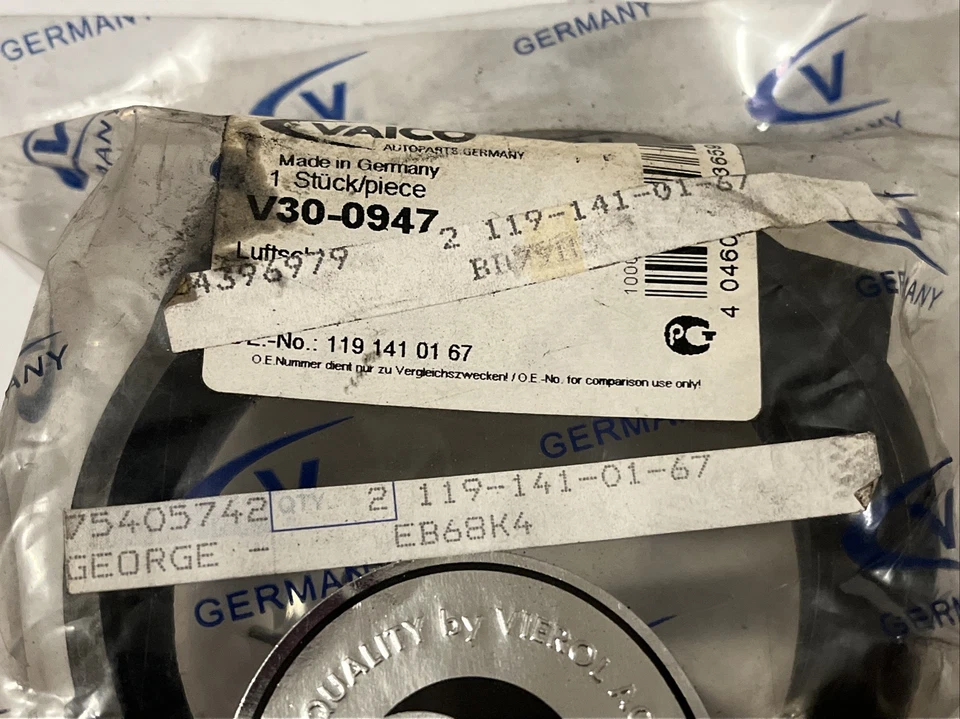 Шланг измерителя массы воздуха Vaico — для 1992–1999 Mercedes-Benz S500 SL500 #119 141 01 67 - Изображение 2 из 3