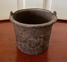 Antique Smelting Pot 3 1/4” Ht  4 1/2” Wide Cast Iron Rustic Witches Cauldron 