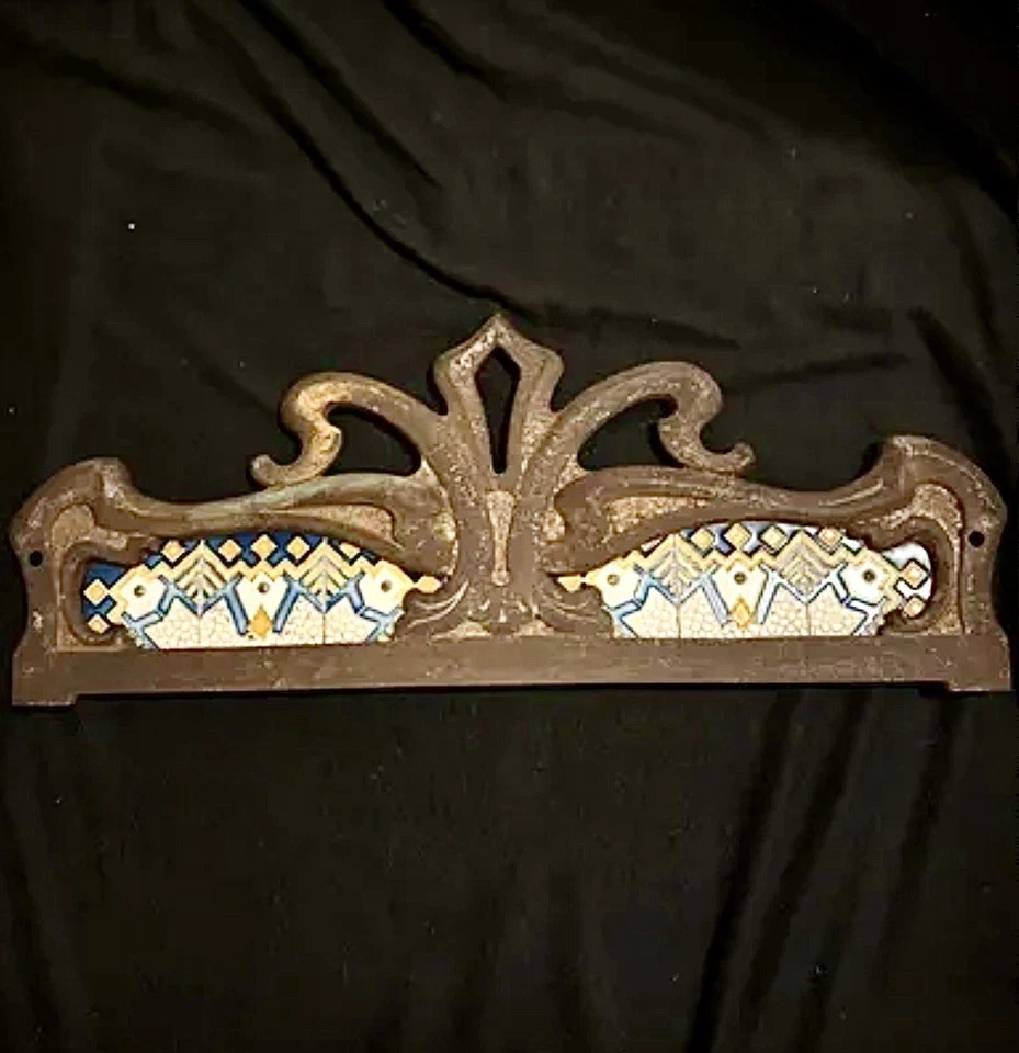 Ancien écran de cheminée Art Nouveau - Fonte et Carreaux Céramique - Photo 1/4