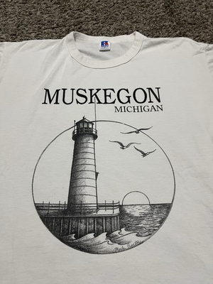 #ad Vintage 90’s Single Stitch Muskegon Michigan Lighthouse Sketch Art T Shirt Sz XL $19.99