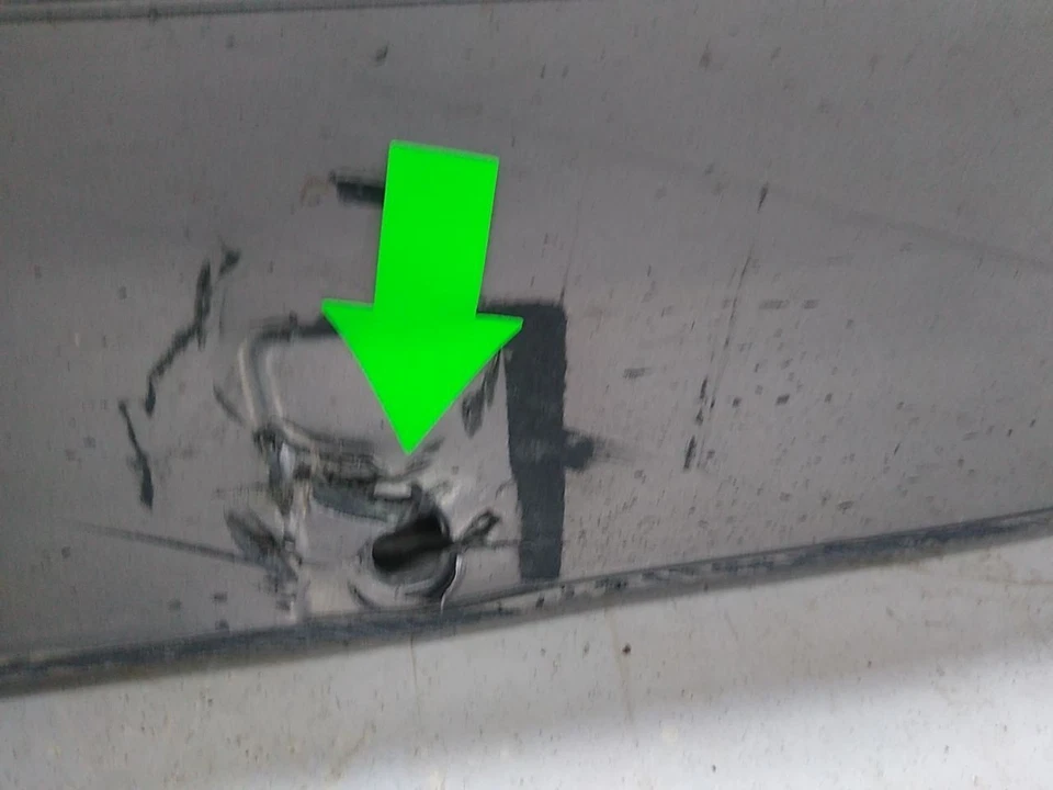 Saab 9-3 CONVERTIBLE Pair Of Rocker Panel Side Skirts Steel Gray Fits 2003-2011  - Image 4 of 4