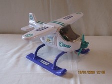 VIVID IMAGINATIONS ANIMAL HOSPITAL SEA PLANE RESCUE WITH WINCH  2005