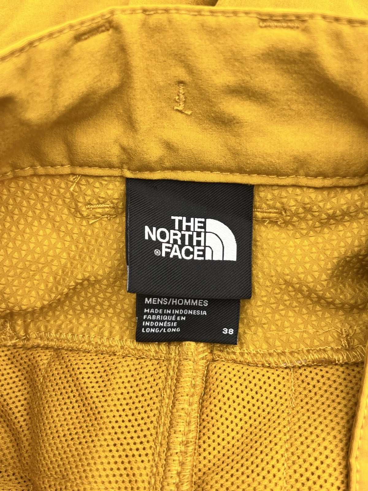 The North Face Shorts Men 38 Yellow Rolling Sun Flashdry Pockets Hiking NF0A3T2Q thumbnail 12