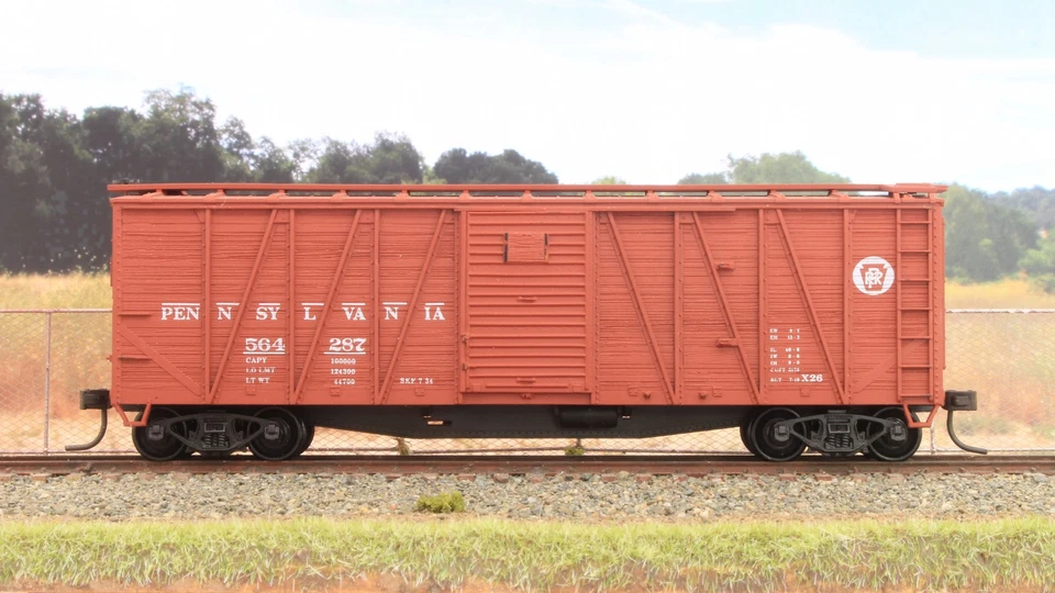 Accurail HO ~ 40' O. B. Box Steel Door ~ Pennsylvania - Image 2 of 4