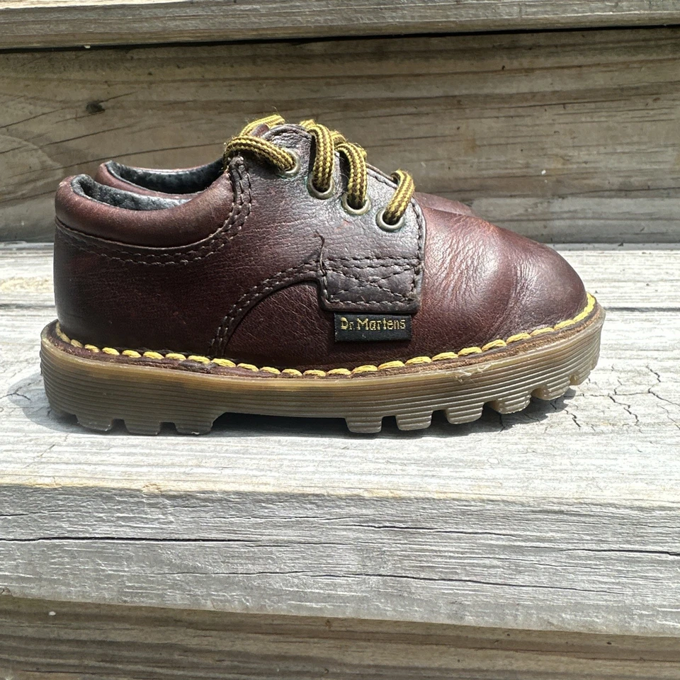 Vintage Original Dr. Martens England Brown Oxford Shoes Yellow Laces Child’s 6 - Image 3 of 4