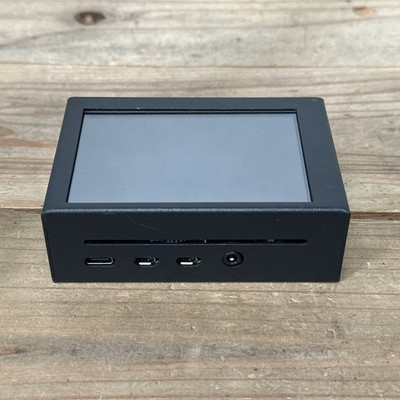 Raspberry Pi 4 Model B with 3.5'' RPi Display 480x320 1GB RAM Touch Controller