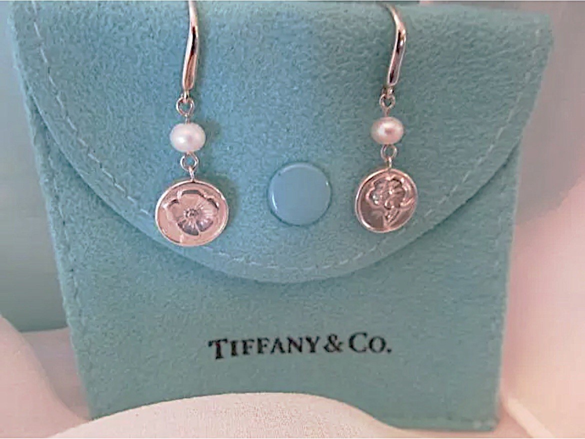 Tiffany & Co. Nature Rose Cultured Pearl 925 Sterling Silver Dangle Earrings