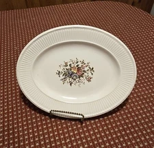 Wedgwood Conway Oval Dinner Plate/Platter. 11-3/4"L x 9-1/4"W