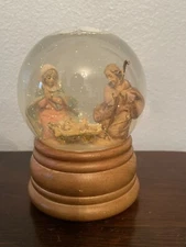 1989 Roman Inc. Italy Genuine Fontanini Figures Nativity Musical Glitterdome
