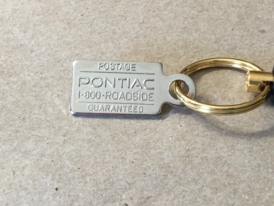NOS Pontiac Bonneville Keychain, Vintage Sedan Convertible Coupe Accessory - Image 4 of 4