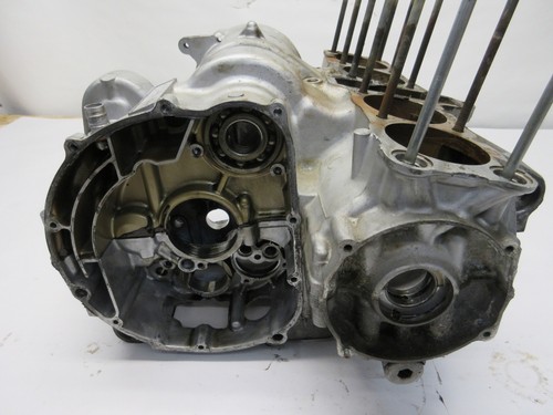 1981 YAMAHA XJ550 XJ 550 H MAXIM CRANKCASE WITH STUD BOLTS - Picture 7 of 8