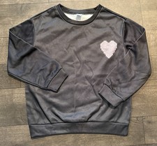 SHEIN Black Fleece Crewneck Pullover Sweatshirt Heart Graphic Print Juniors 7Y
