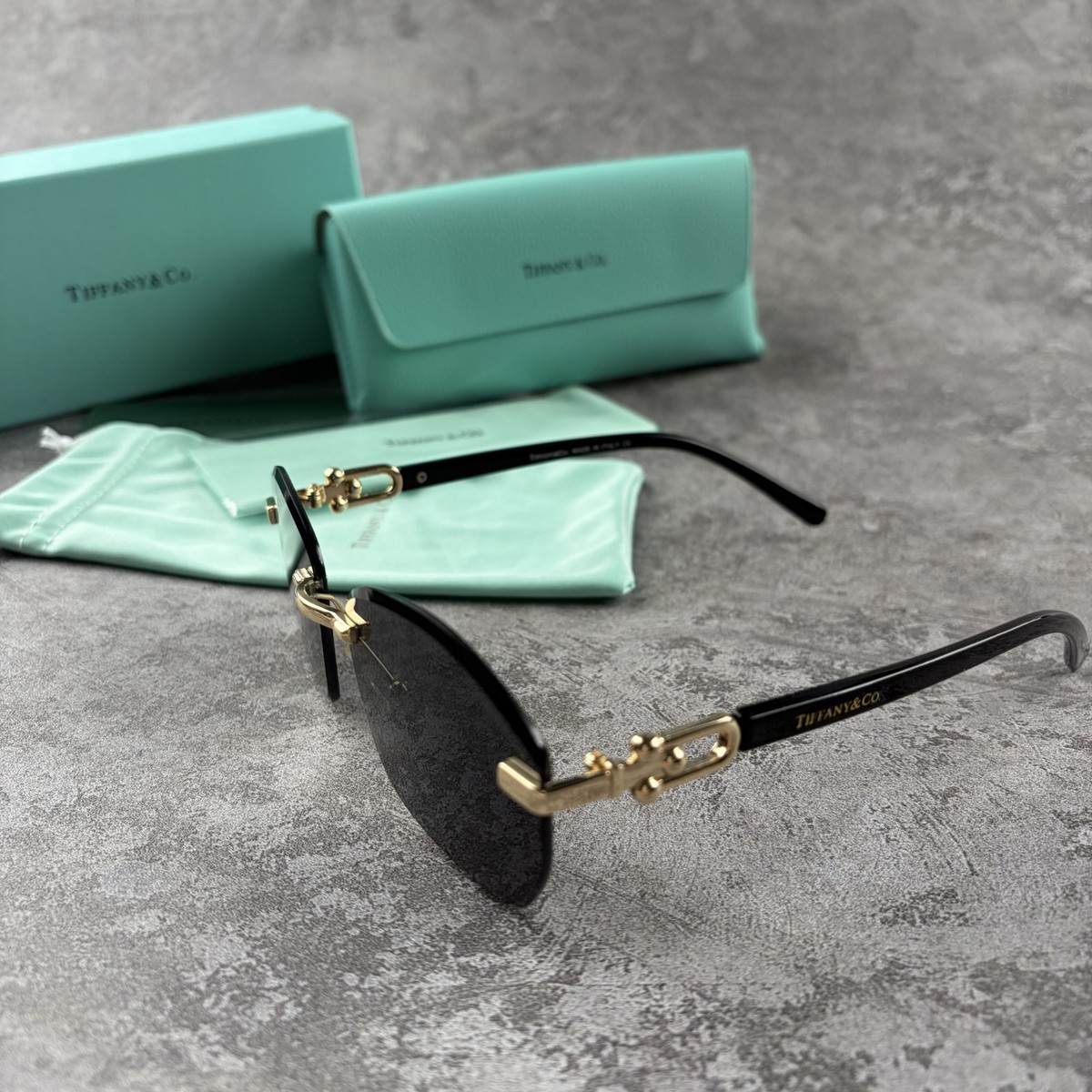 New In Box - Tiffany Rimless Sunglasses Women display picture 1