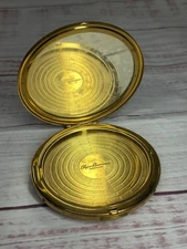 Vtg Elgin American Gold Tone Round Powder Compact Etched Ring of Flowers Mirror
